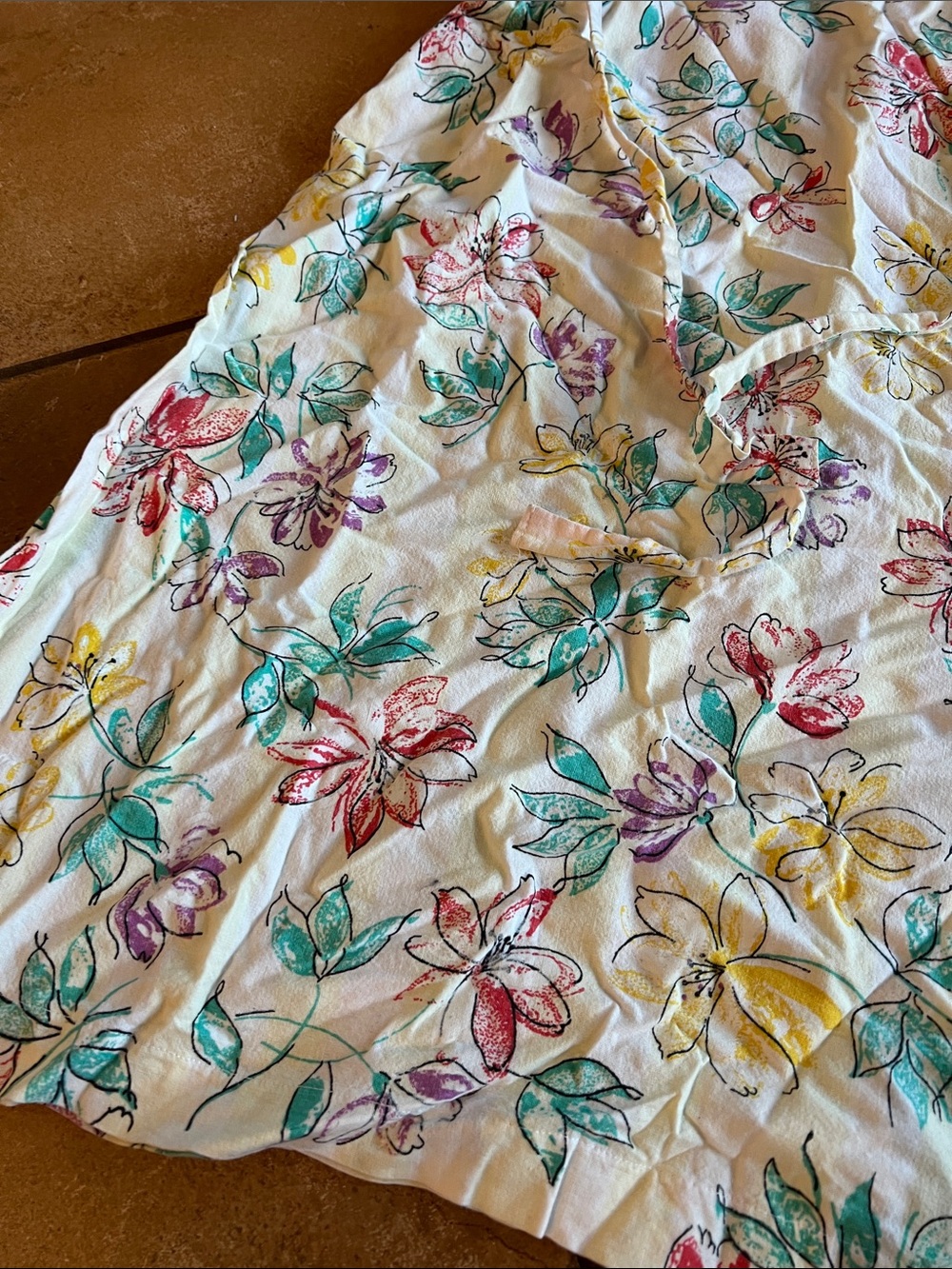 VINTAGE FLORAL SLEEVELESS DRESS - Picture 7 of 8